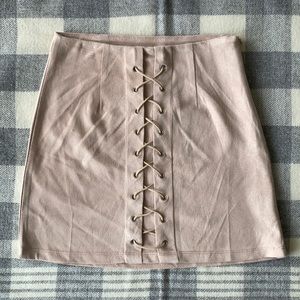 Seek The Label / Faux Lace Suede Skirt Size XS